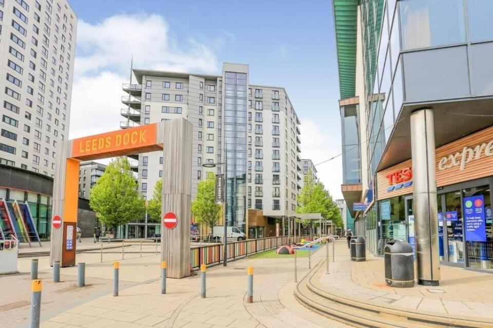 Central Leeds Dock Apt, Free Secure Parking! 2 Bed Eksteriør billede