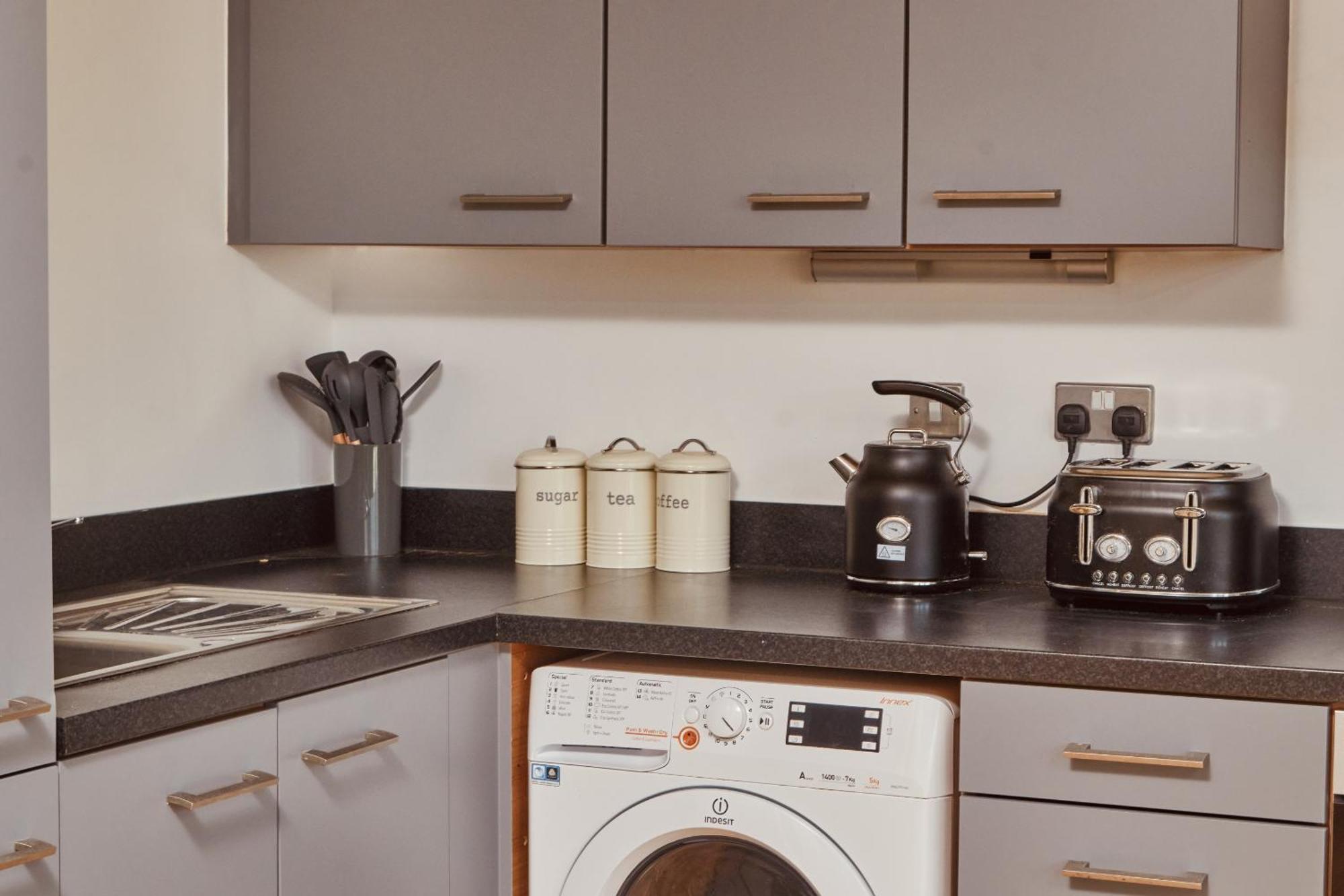 Central Leeds Dock Apt, Free Secure Parking! 2 Bed Eksteriør billede