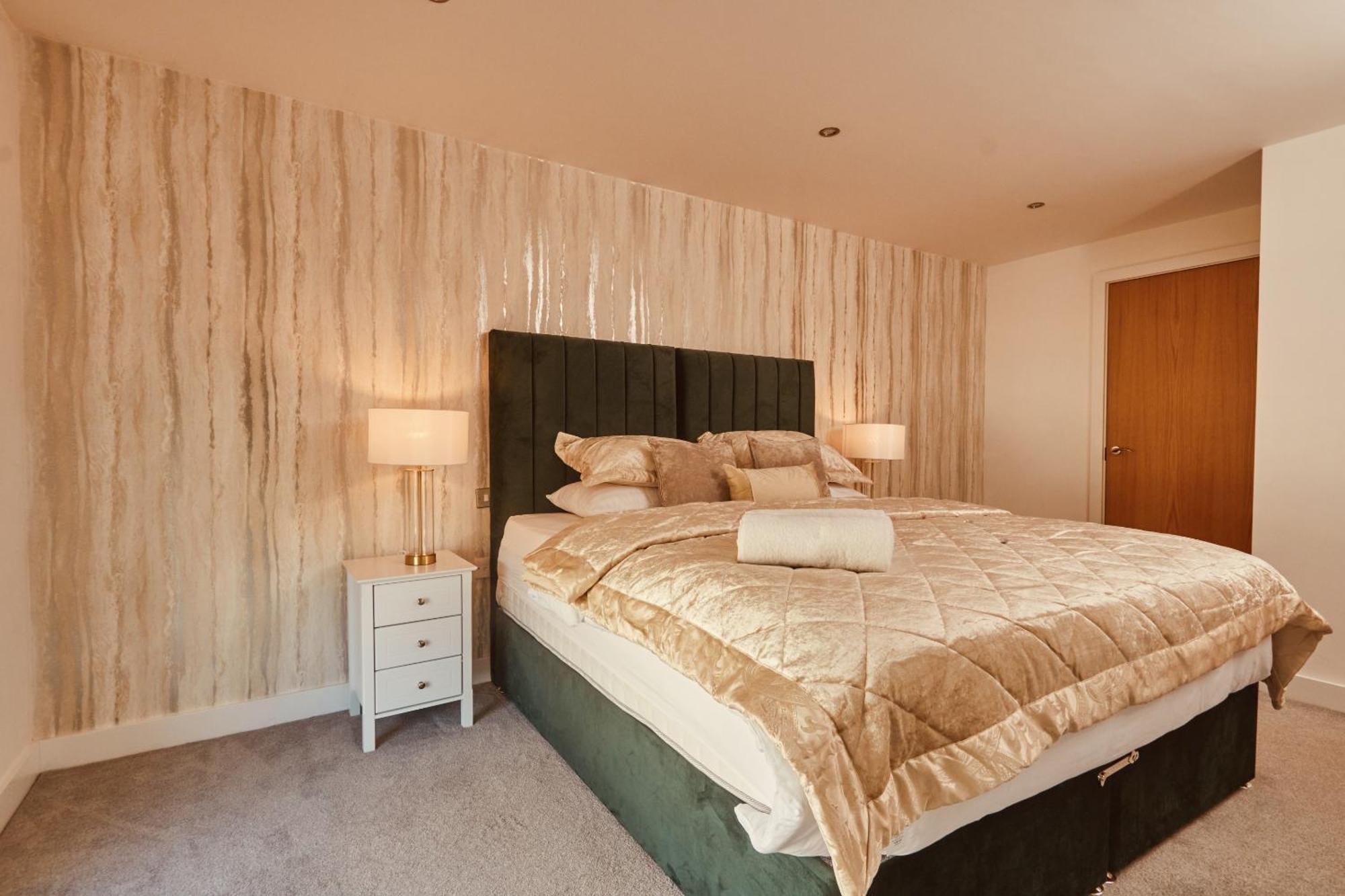 Central Leeds Dock Apt, Free Secure Parking! 2 Bed Eksteriør billede